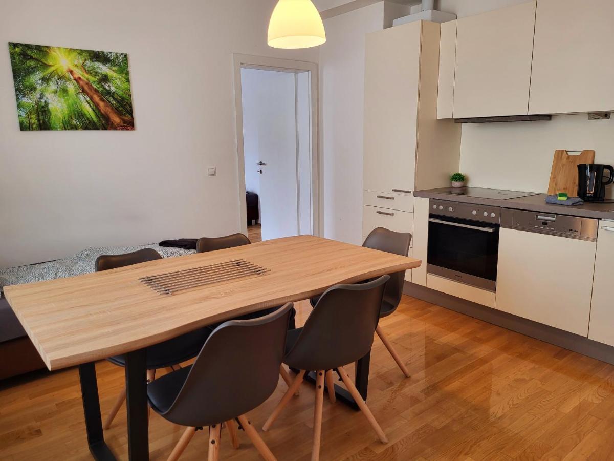 Floridsdorfer Apartment - Free Highspeed-Internet Wien Exteriör bild